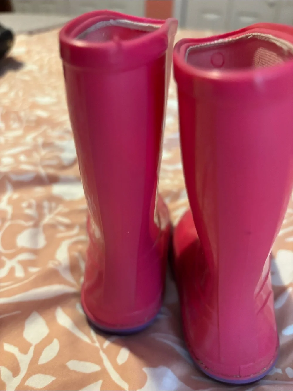 Source Unknown Girls Fuchsia Waterproof Rain Boots